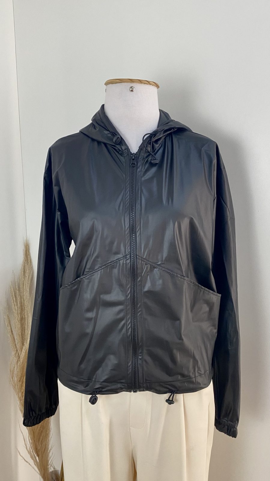 JAQUETA FEM ADT ABRT REF.C10941 PTO GG.