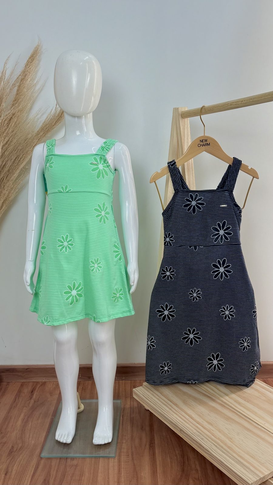 VESTIDO FEM INF C/ALÇ CRT REF.251956 PTO 12.