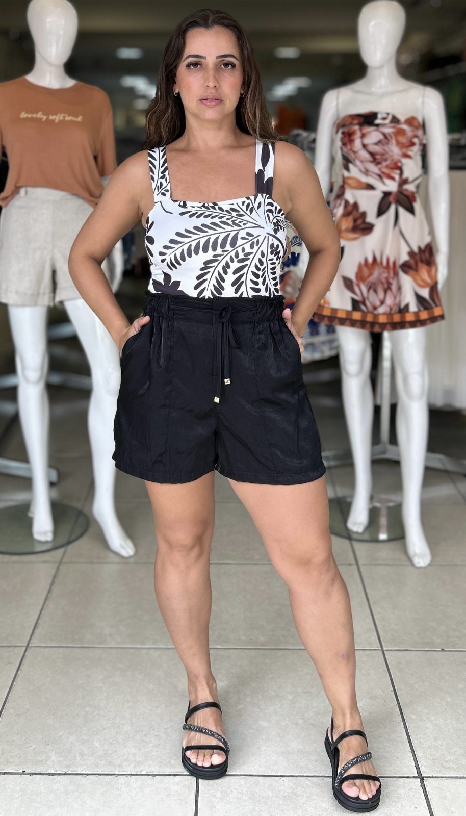 SHORTS FEM REF.E15589 PTO P.