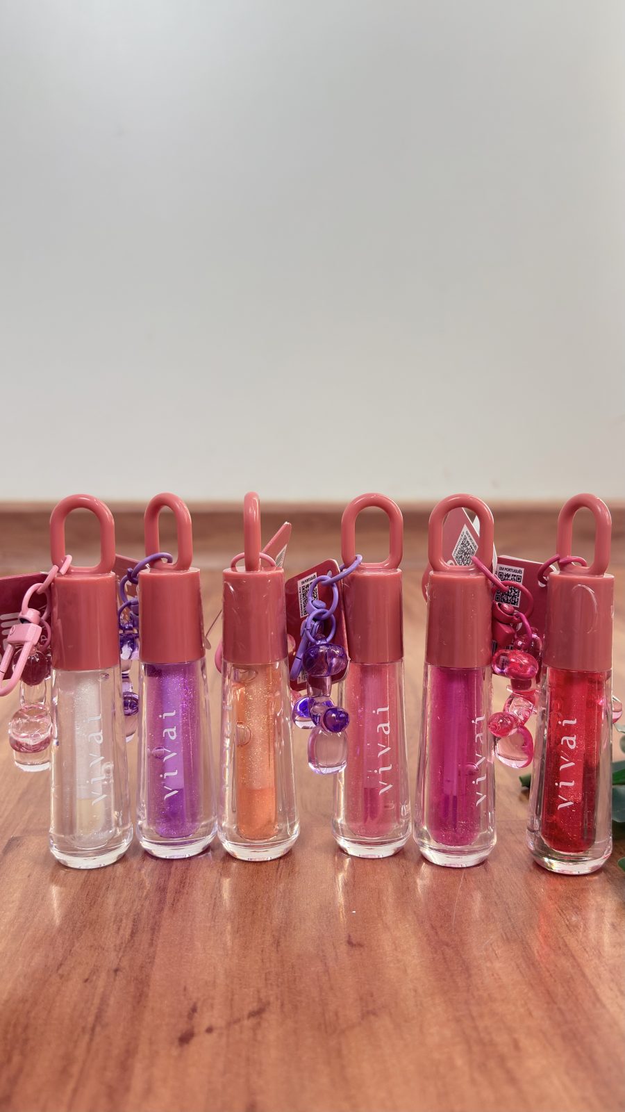LIP GLOSS GLITTER ME LEVA