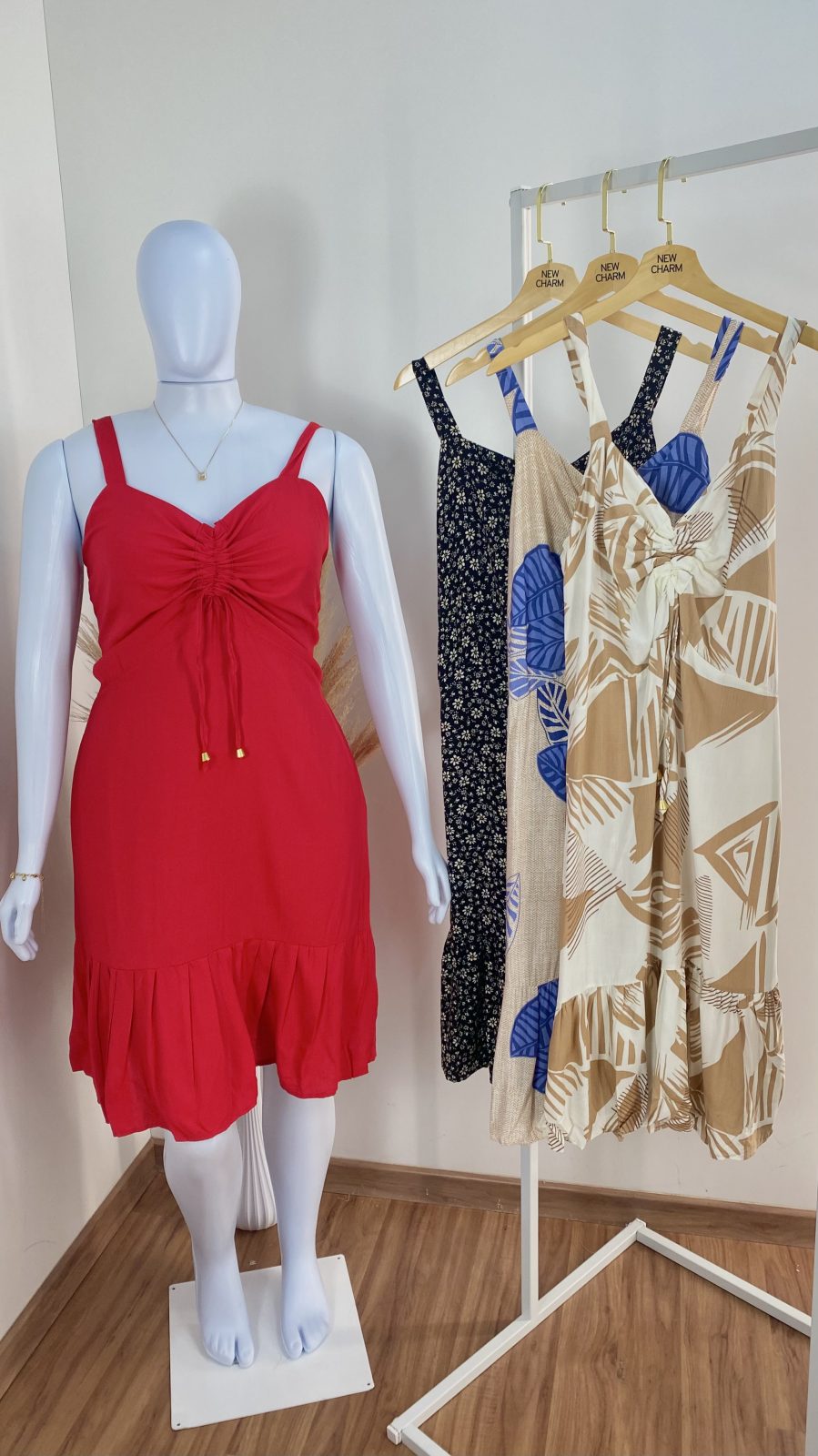 VESTIDO FEM ADT C/ALÇ REF.GL2231 STD GG.