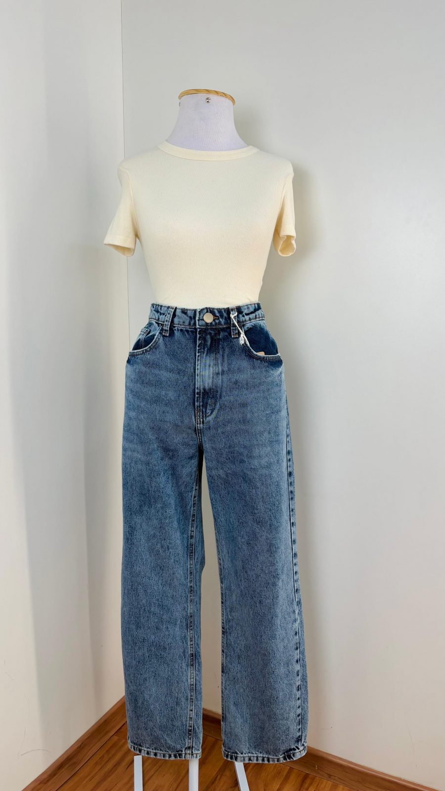 CALÇA FEM RETA REF.H9KK 1BS/JNS 44.
