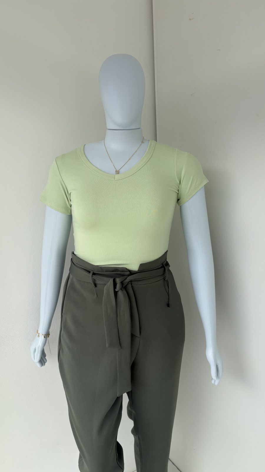 CALÇA FEM ALFAIATARIA R27 REF.222043 VRD 48.