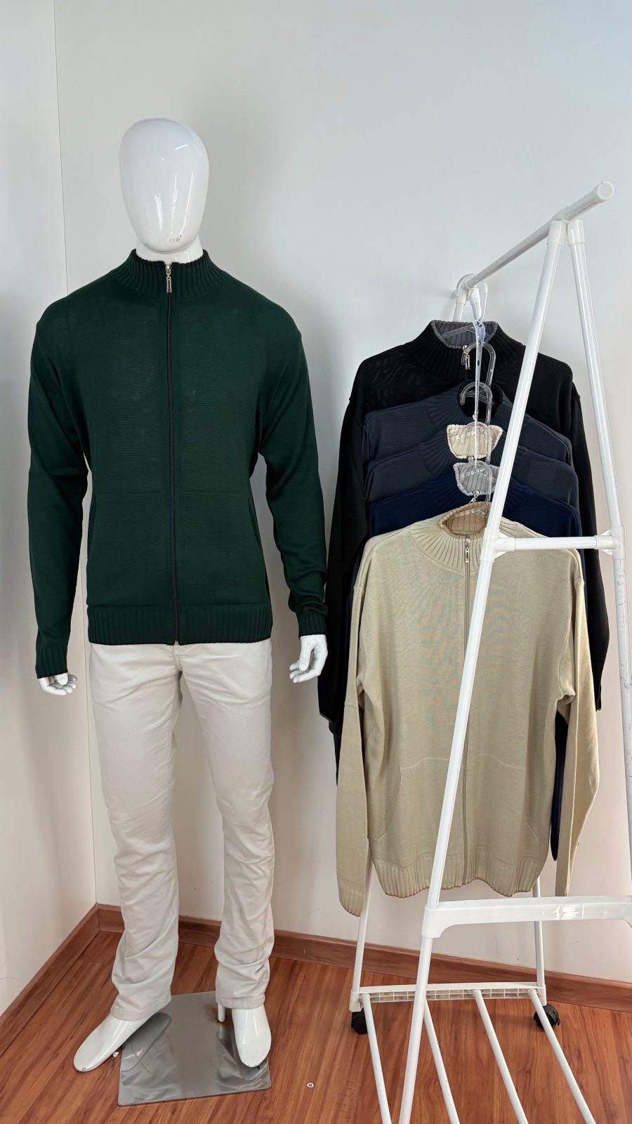 SUETER MASC ABRTO R50 REF.LZ253 STD/LSO M.