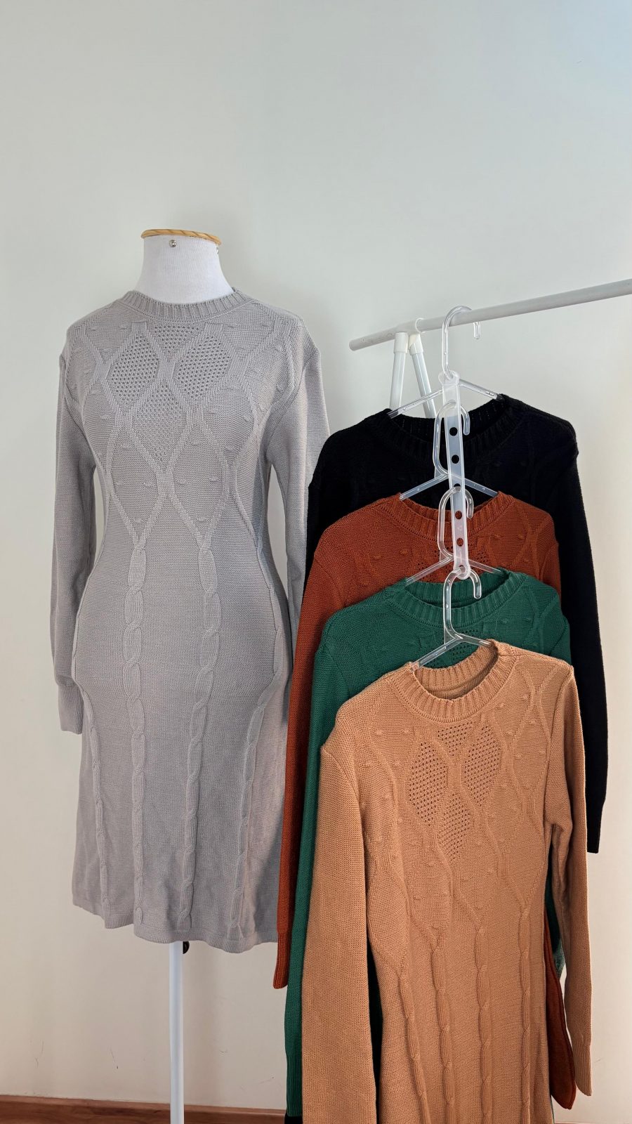 VESTIDO FEM ML TRICOT R50 REF.LZ268 STD/LS M.
