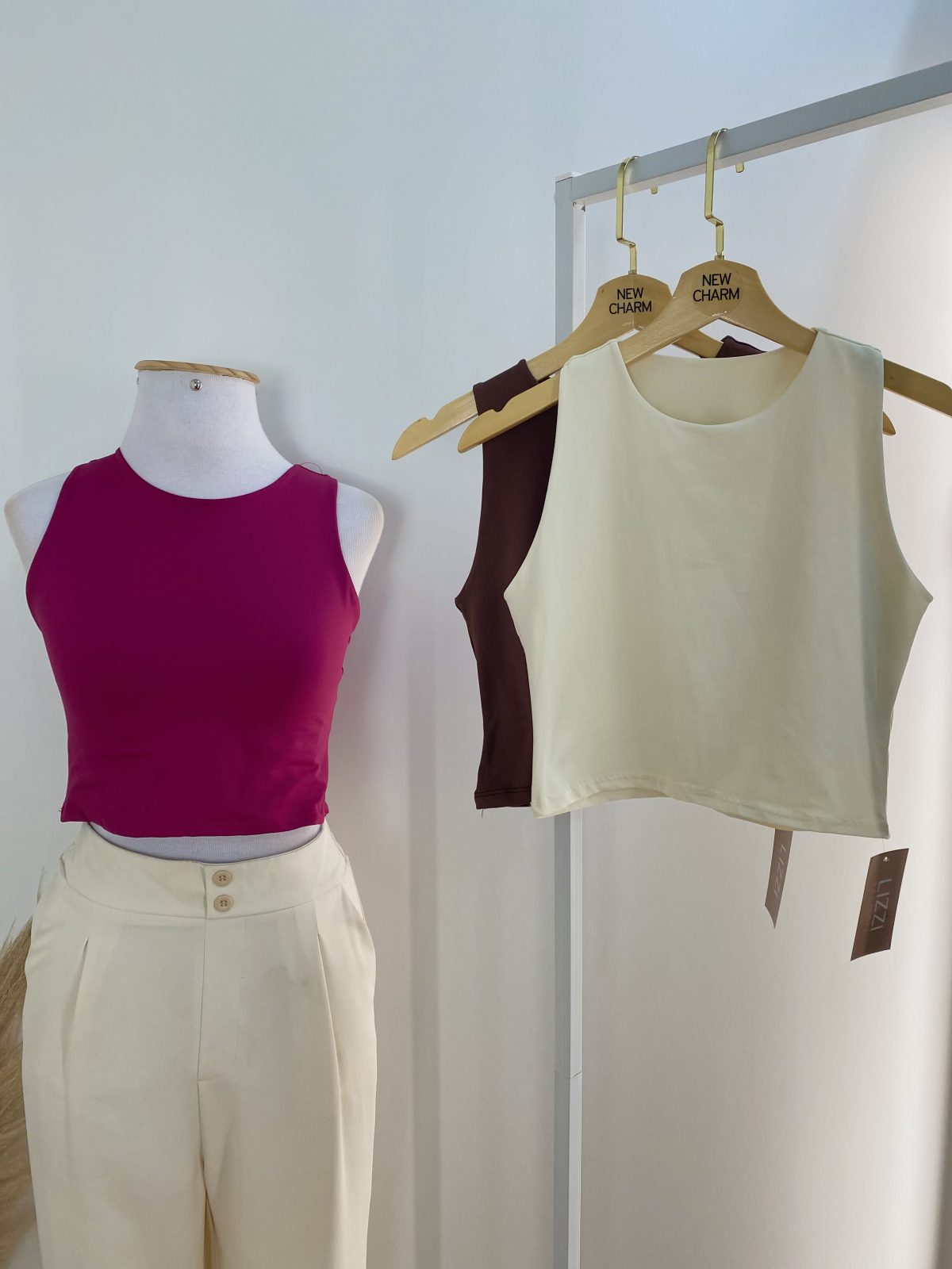 CROPPED FEM ADT SM REF.LZ330 STD/LSO M.