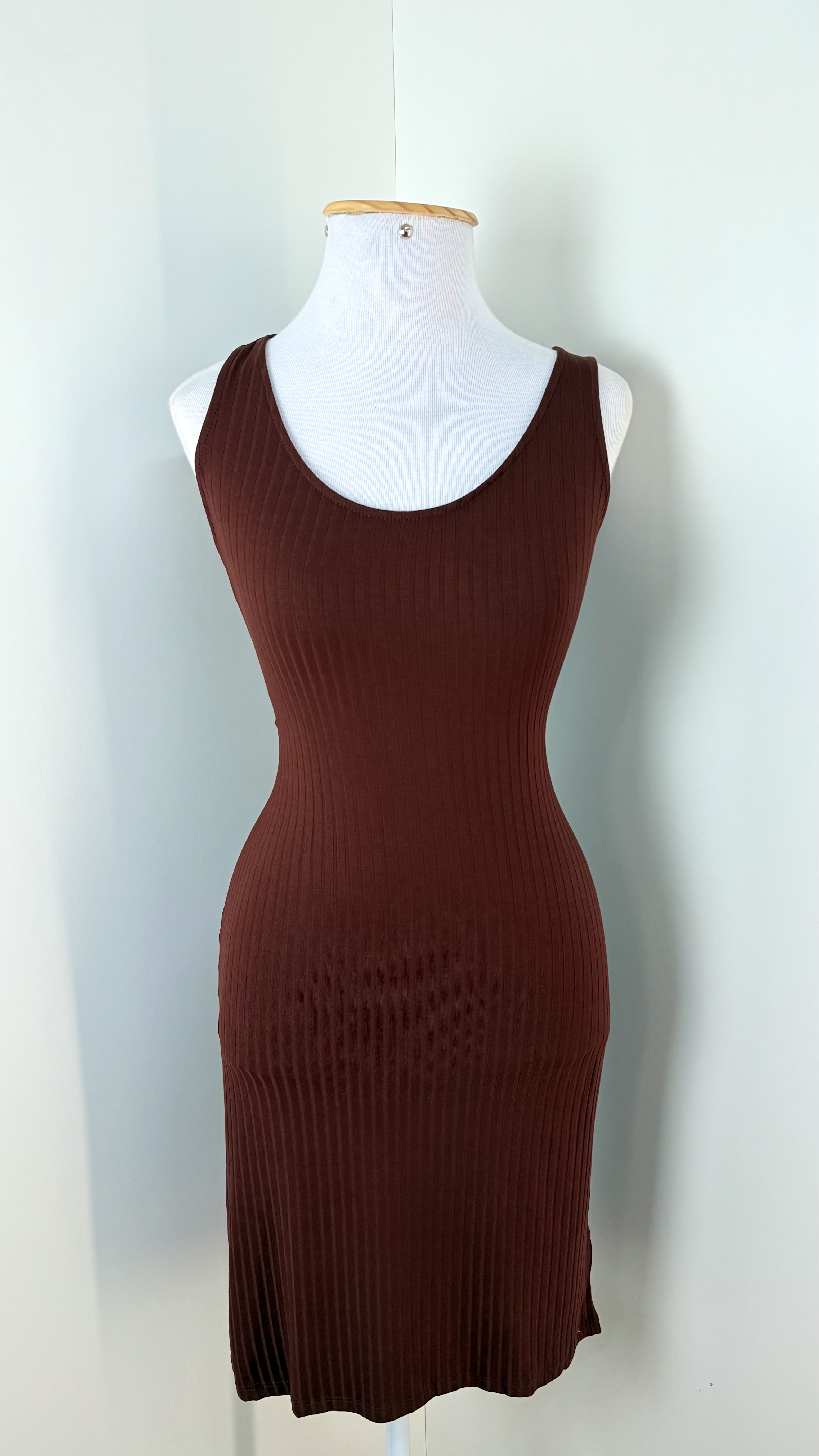 VESTIDO FEM SM CRT R53 REF.00460 PTO P.
