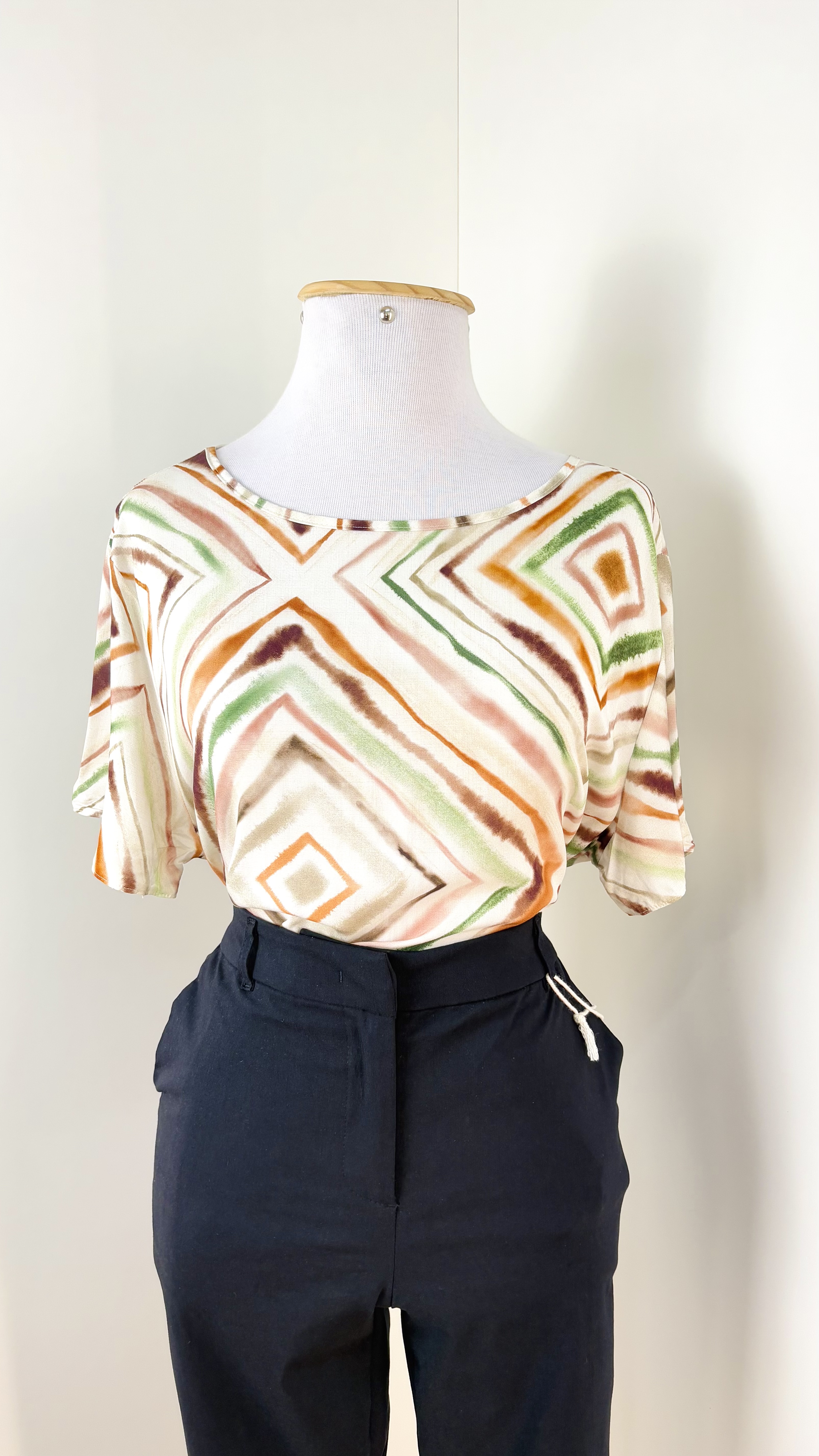 BLUSA FEM MM R53 REF.C0127 BCO/ESTP/CLRD GG.