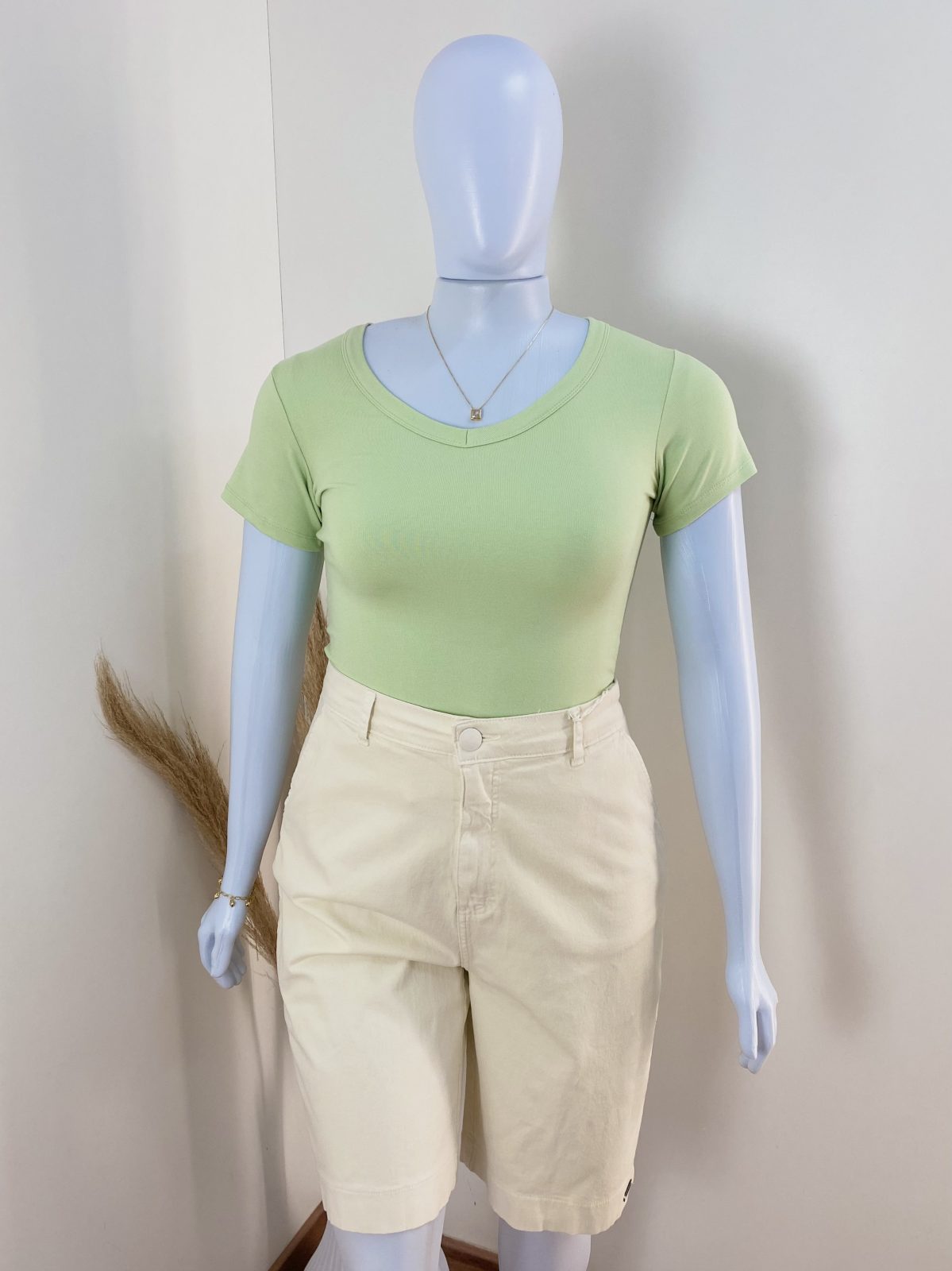 BERMUDA FEM ADT REF.131460 CRM 48.