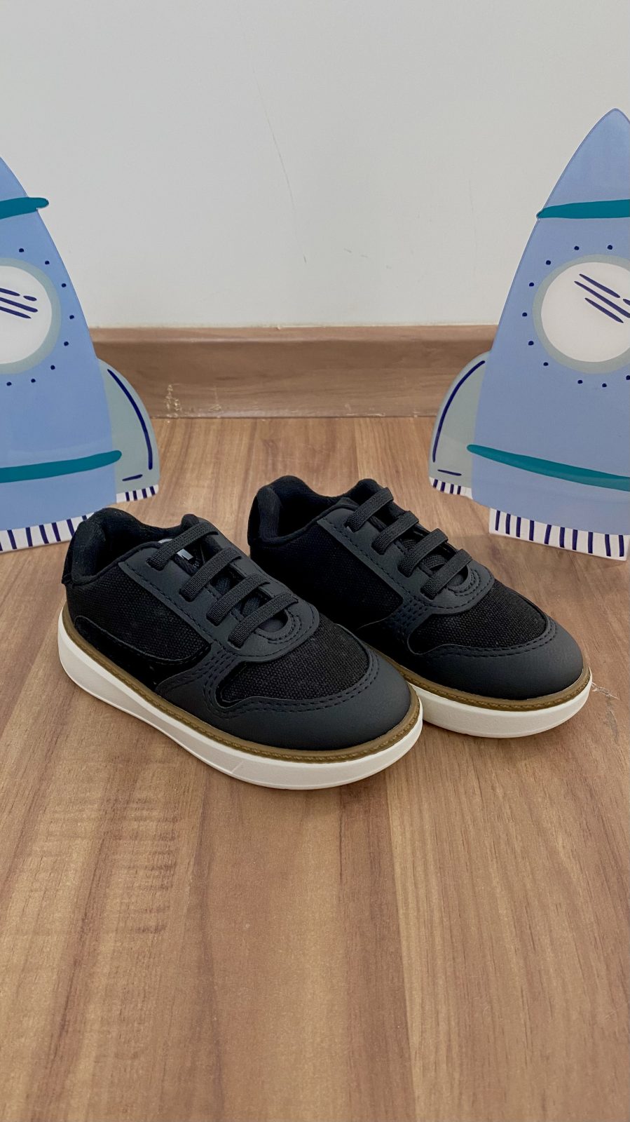 TENIS MASC INF M124 REF.2631213 OFF/MRR 23.