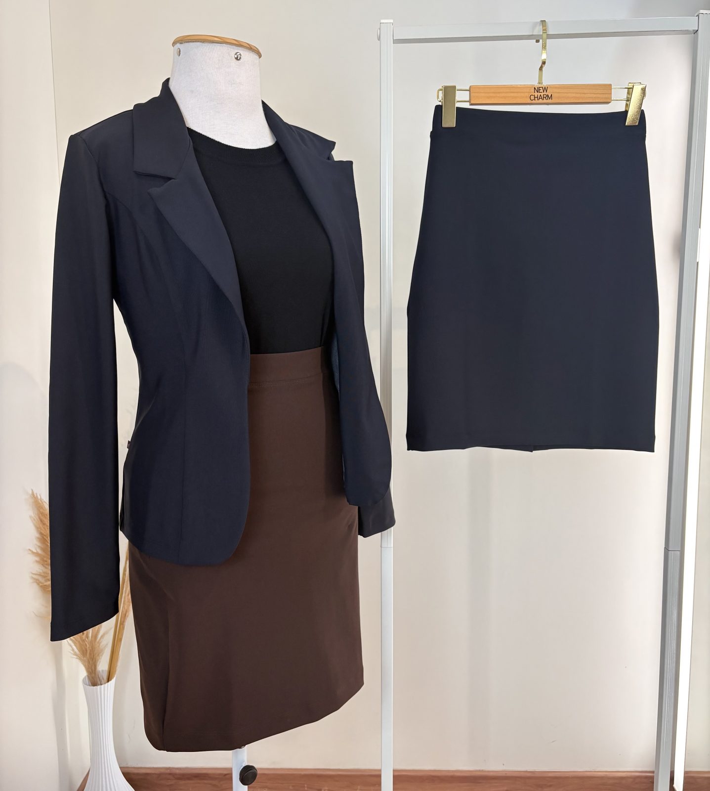 SAIA FEM ADT SECRTARIA MICRO REF.5040 BRD P.