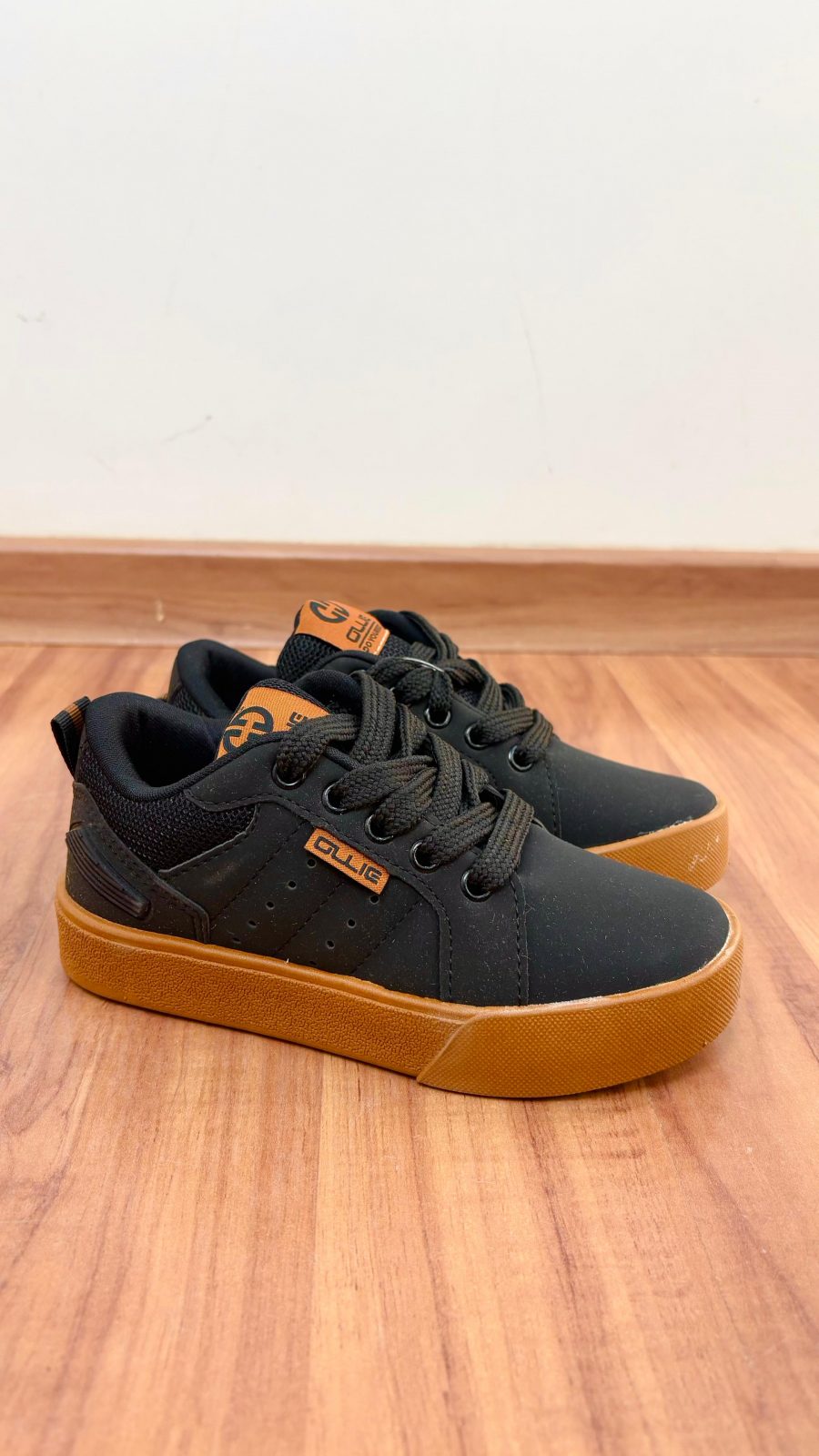TENIS MASC M137 REF.CYCLONE PTO 37.