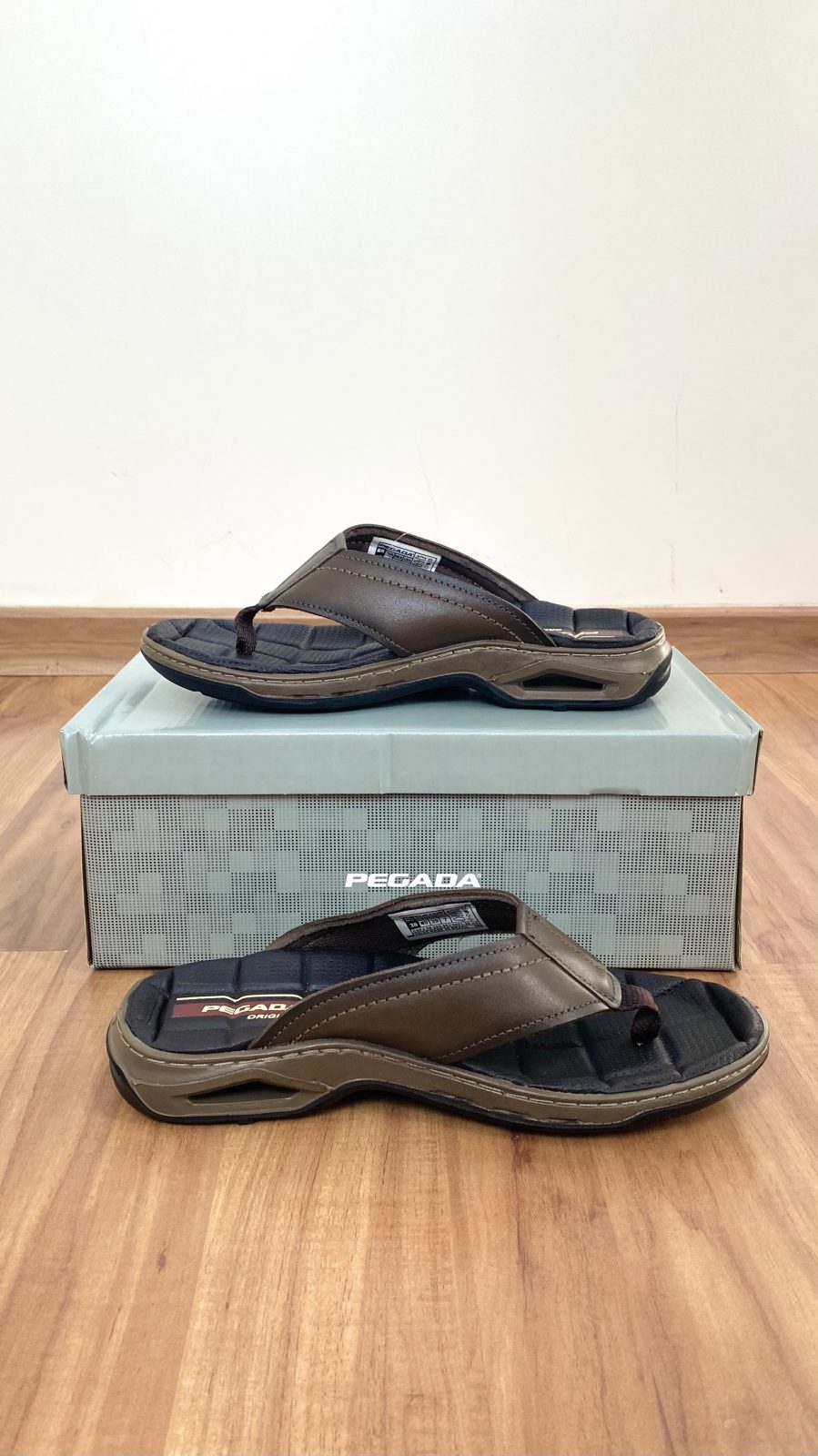 CHINELO MASC ANILINA REF.133235 MRR 39.