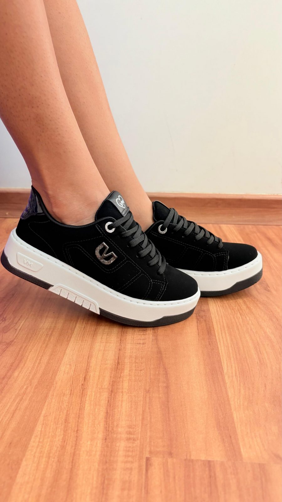 TENIS FEM M97 REF.12601409 PTO/BCO 39.